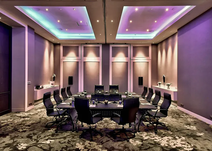 Hotel Radisson Blu Plaza 5*