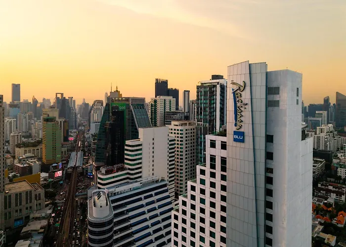 Radisson Blu Plaza Hotel 5*