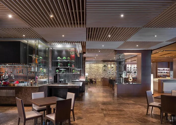 Radisson Blu Plaza 5*